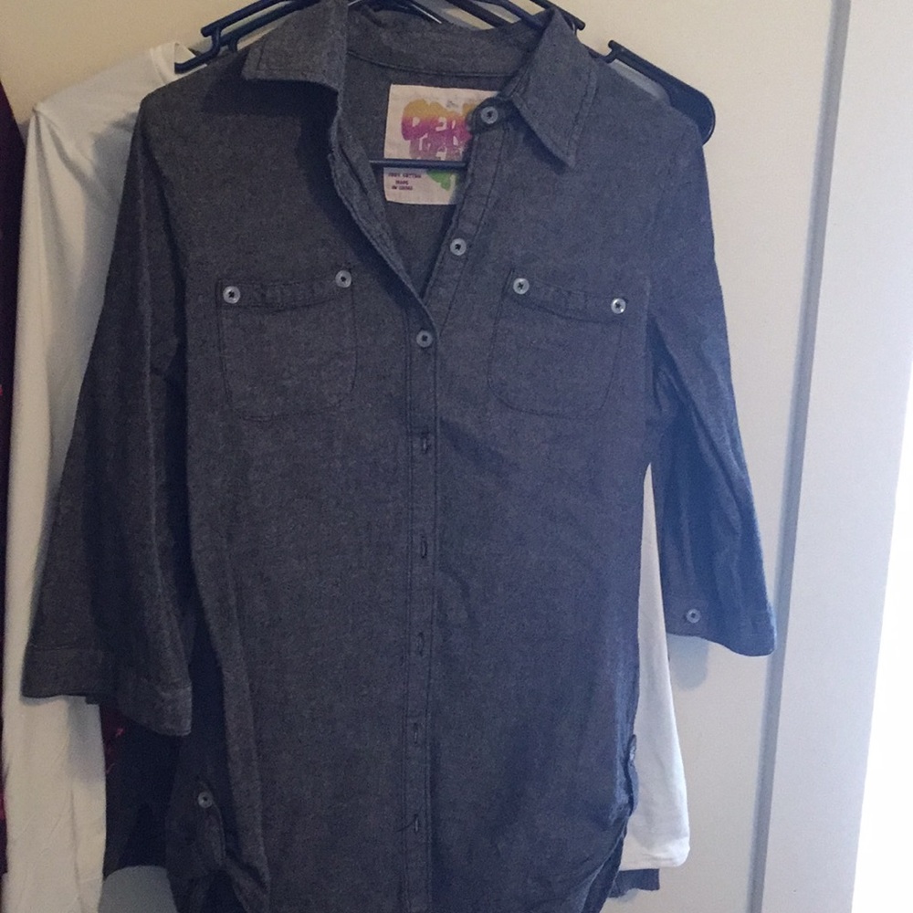 Grey button up size med
